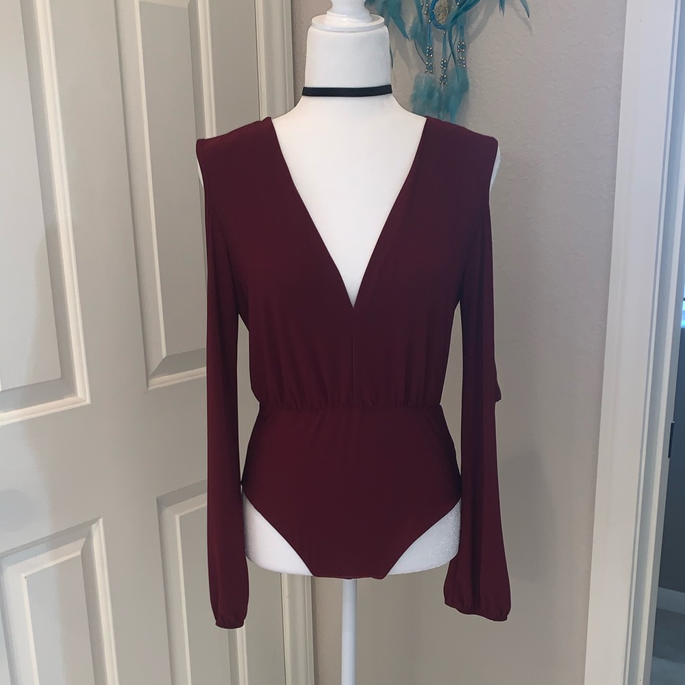 Fashion Nova deep V maroon bodysuit